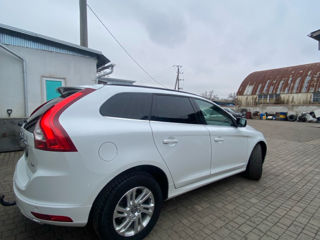 Volvo XC60 foto 3