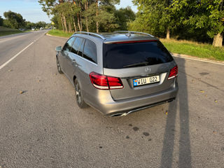 Mercedes E-Class foto 2