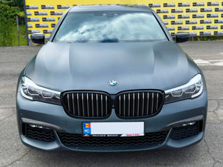 BMW 7 Series foto 2