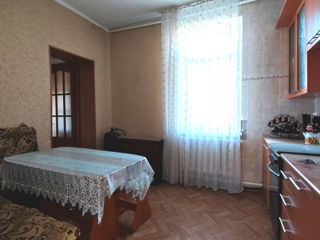 Apartament cu 2 camere, 52 m², Gara de nord, Bălți foto 9