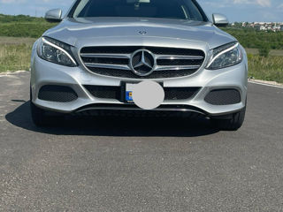 Mercedes C-Class foto 2