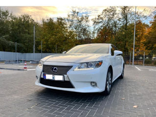 Lexus ES Series