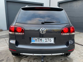 Volkswagen Touareg foto 9