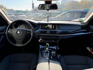 BMW 5 Series foto 8