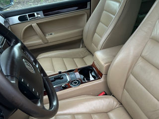 Volkswagen Touareg foto 8