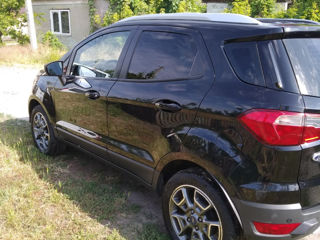 Ford EcoSport foto 4