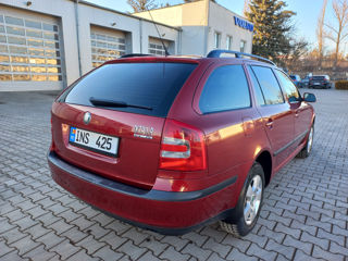 Skoda Octavia foto 3