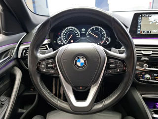 BMW 5 Series foto 13