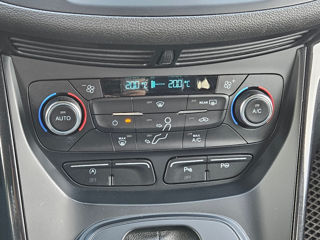 Ford Kuga foto 15