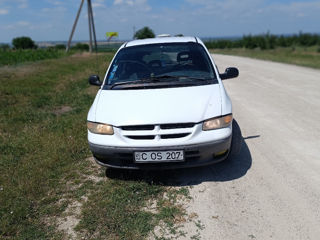 Chrysler Grand Voyager foto 2