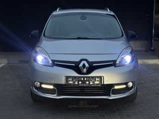 Renault Grand Scenic foto 2