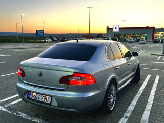 Skoda Superb foto 3