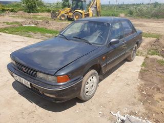 Mitsubishi Galant foto 7