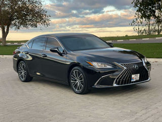 Lexus ES Series