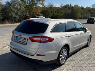 Ford Mondeo foto 4