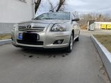 Toyota Avensis foto 5