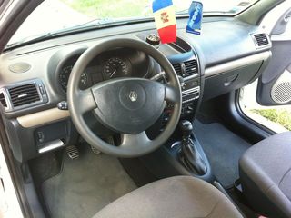 Renault Clio foto 6