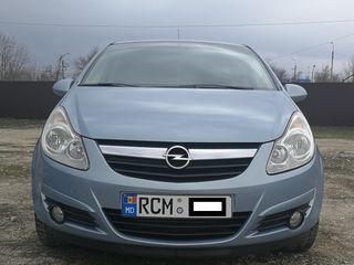 Opel Corsa foto 1