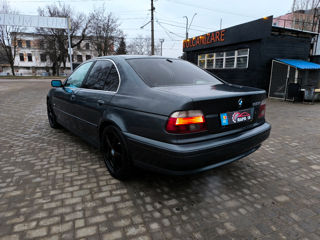 BMW 5 Series foto 5