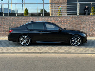 BMW 7 Series foto 4