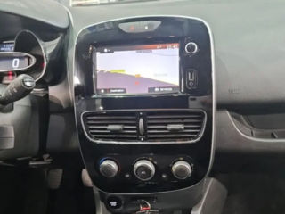 Renault Clio foto 9