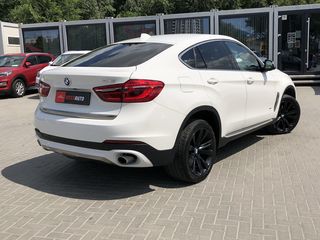 BMW X6 foto 7