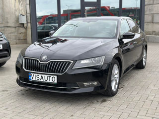 Skoda Superb foto 2