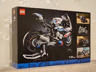 Lego Technic 42130 - BMW M1000RR foto 3