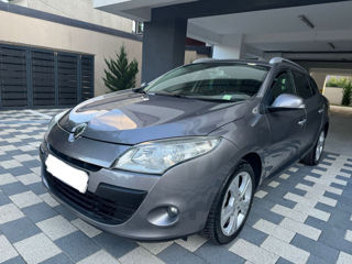 Renault Megane foto 1