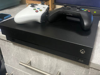 Продам Xbox X 1tb foto 2