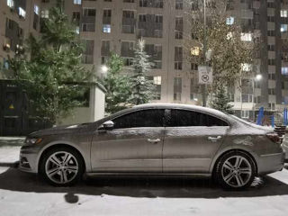 Volkswagen Passat CC foto 4