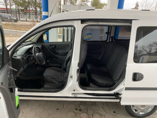 Opel Combo foto 8