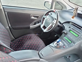 Toyota Prius foto 8