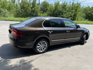 Skoda Superb foto 4