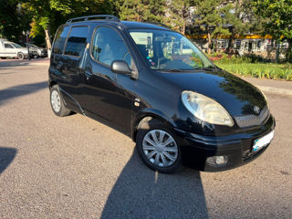 Toyota Yaris Verso, 2004