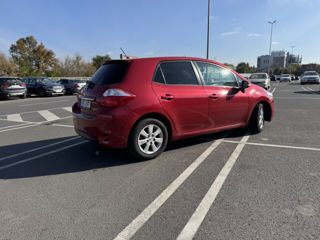 Toyota auris liber pentru chirie foto 5