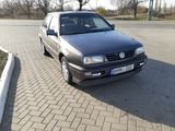 Volkswagen Vento foto 2