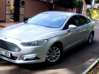 Ford Mondeo foto 1