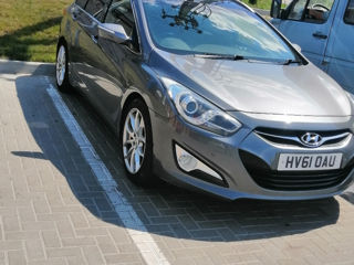 Hyundai i40 foto 1