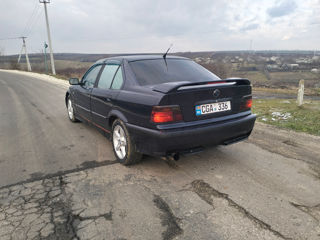 BMW 3 Series foto 3