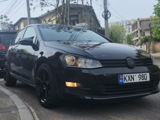 Volkswagen Golf foto 1