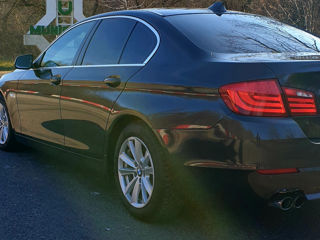 BMW 5 Series foto 5