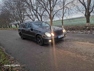 Mercedes E-Class foto 3