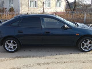 Mazda 323 foto 3