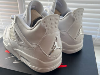 Jordan 4 PureMoney foto 2