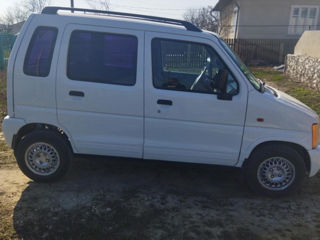 Suzuki Wagon R+ foto 2