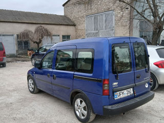 Opel Combo foto 4