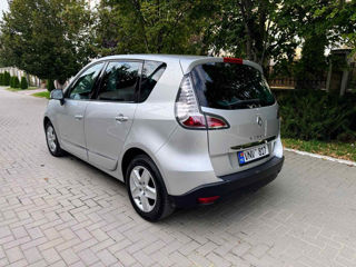 Renault Scenic foto 2