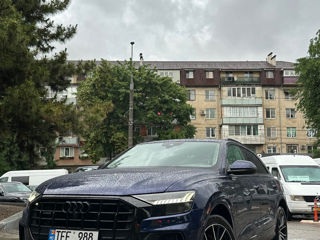 Audi Q8 foto 10