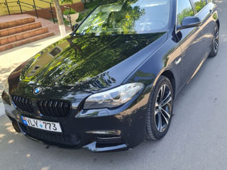 BMW 5 Series foto 1